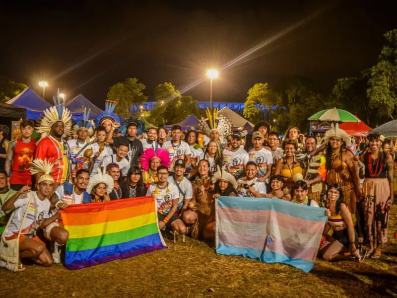 Indígenas LGBTQIA+ mobilizam-se por manifesto durante Acampamento Terra Livre; leia na íntegra